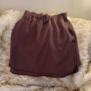 Cute Lululemon skirt size 8. Never worn.